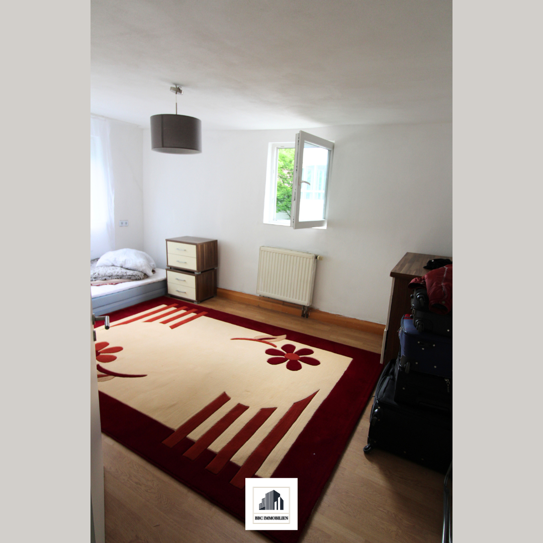 Wohn- und Geschäftshaus mit 4 Wohneinheiten – Solide Kapitalanlage in Kirchheim/Teck