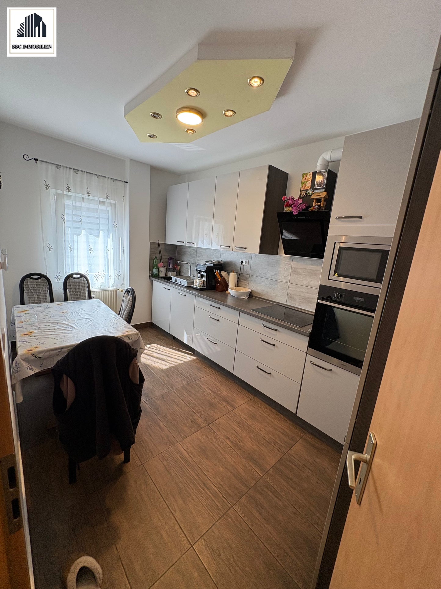 Investieren, einziehen, profitieren – attraktives 3 Mehrfamilienhaus in Bad Urach!