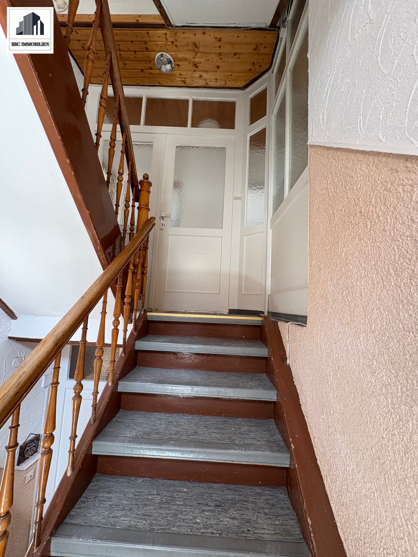 Investieren, einziehen, profitieren – attraktives 3 Mehrfamilienhaus in Bad Urach!