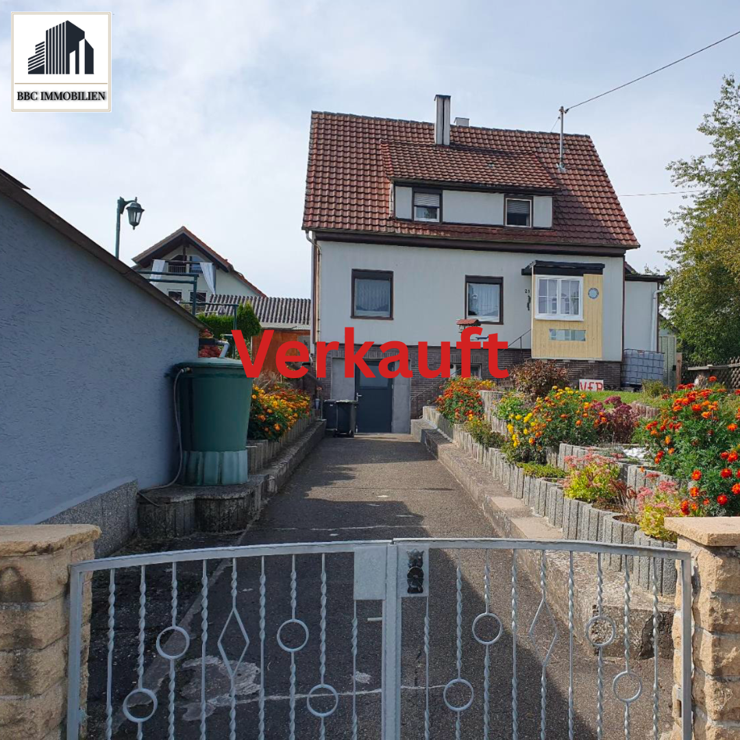 Charmantes Einfamilienhaus mit Scheune und großem Grundstück! (71083 Herrenberg-Oberjesingen)