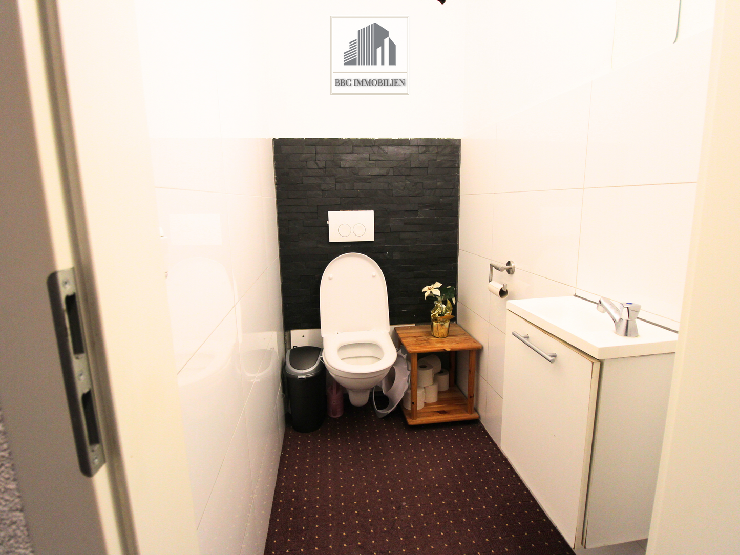 Exklusive 4,5-Zimmer-Wohnung in Reutlingen – modern saniert mit Garage und Keller!