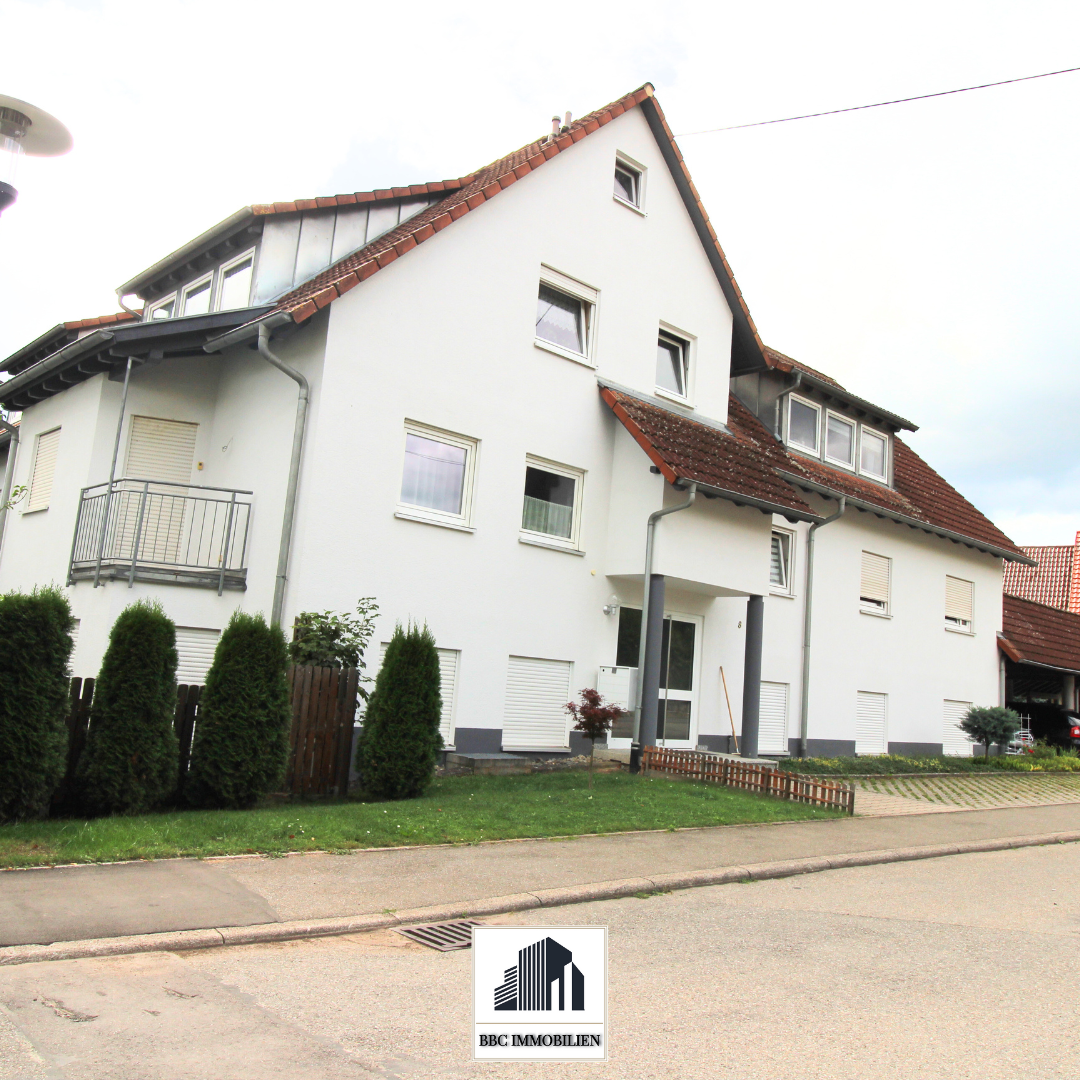 Helle Dachgeschosswohnung mit Balkon, Gartenanteil und Stellplatz in gepflegtem Mehrfamilienhaus!