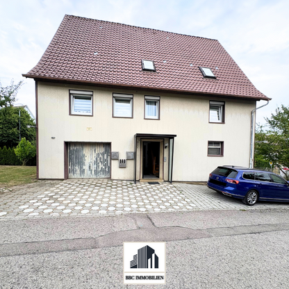 Großzügiges Zweifamilienhaus mit Ausbaupotenzial zum 3-Familienhaus – mit Garten, Garage und Gewölbekeller!