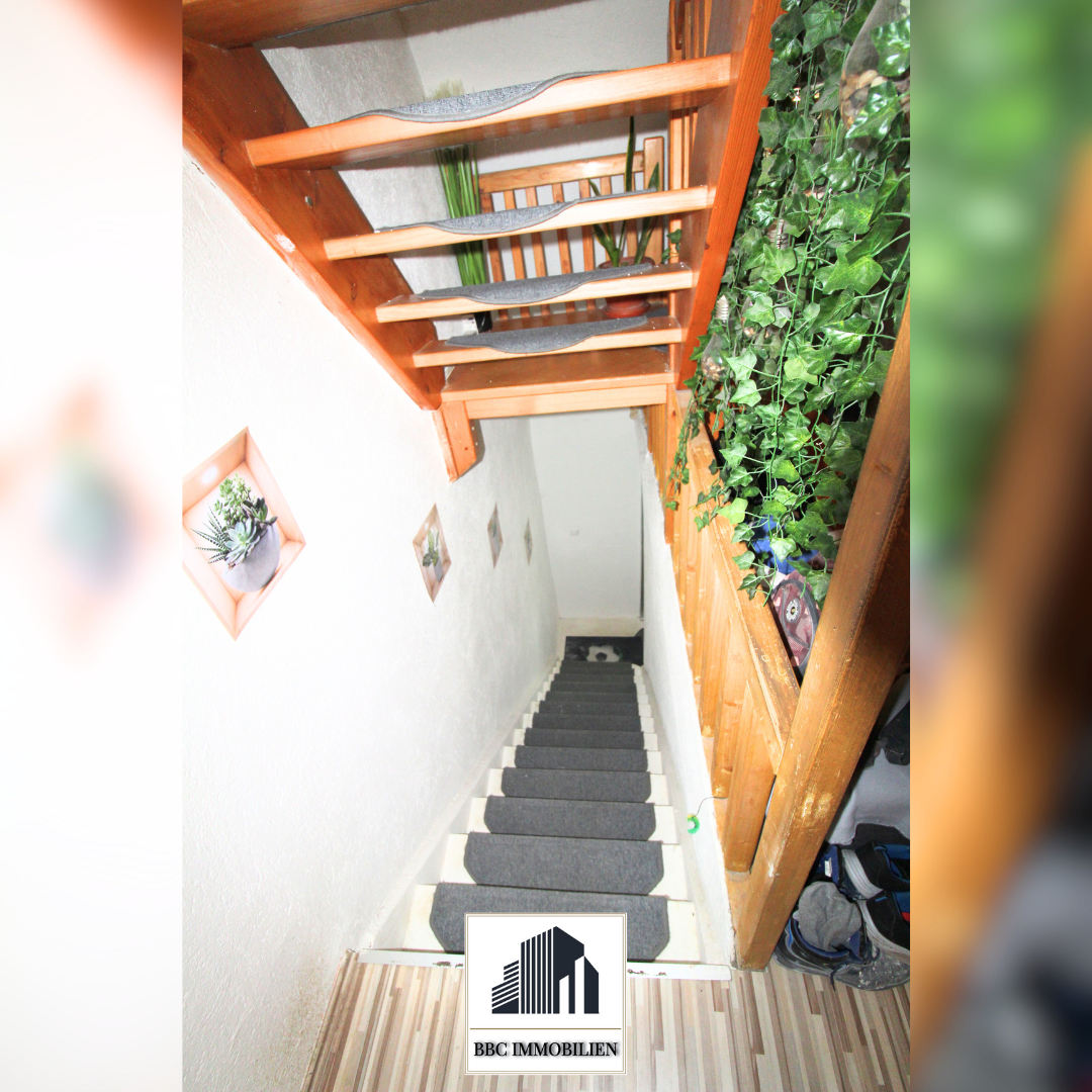 Großzügiges Zweifamilienhaus mit Ausbaupotenzial zum 3-Familienhaus – mit Garten, Garage und Gewölbekeller!