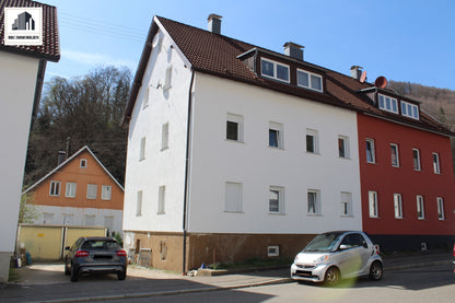 Investieren, einziehen, profitieren – attraktives 3 Mehrfamilienhaus in Bad Urach!