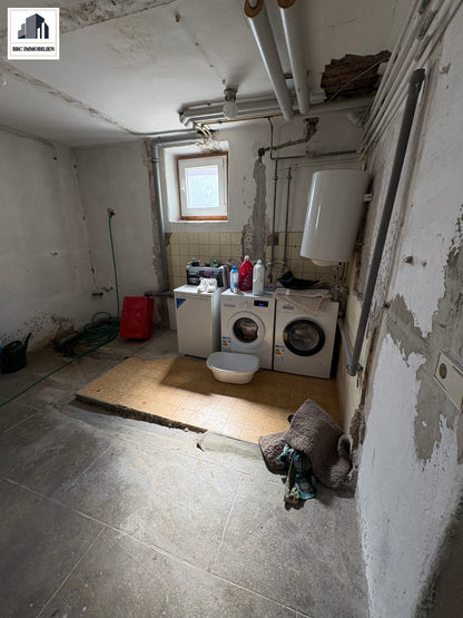 Investieren, einziehen, profitieren – attraktives 3 Mehrfamilienhaus in Bad Urach!