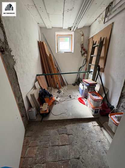 Investieren, einziehen, profitieren – attraktives 3 Mehrfamilienhaus in Bad Urach!