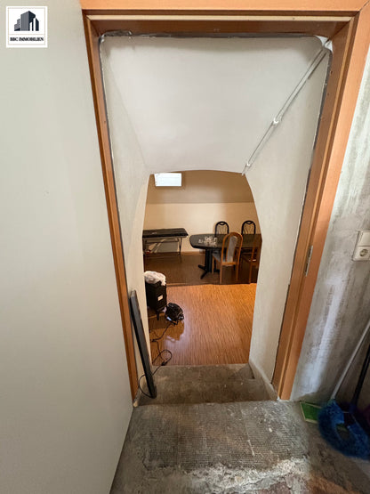 Investieren, einziehen, profitieren – attraktives 3 Mehrfamilienhaus in Bad Urach!