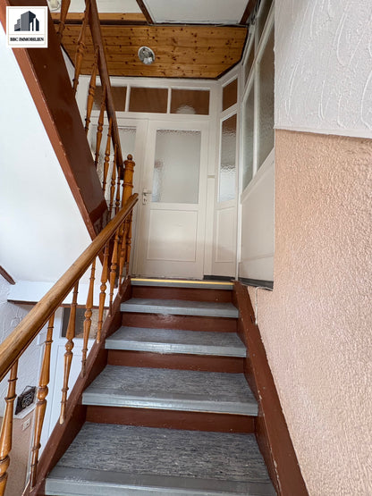 Investieren, einziehen, profitieren – attraktives 3 Mehrfamilienhaus in Bad Urach!