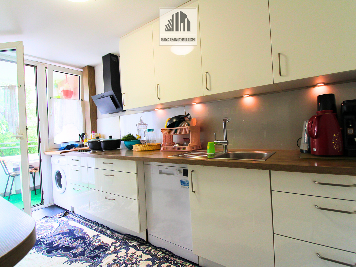 Exklusive 4,5-Zimmer-Wohnung in Reutlingen – modern saniert mit Garage und Keller!