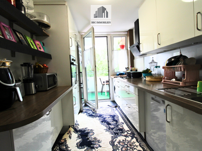Exklusive 4,5-Zimmer-Wohnung in Reutlingen – modern saniert mit Garage und Keller!
