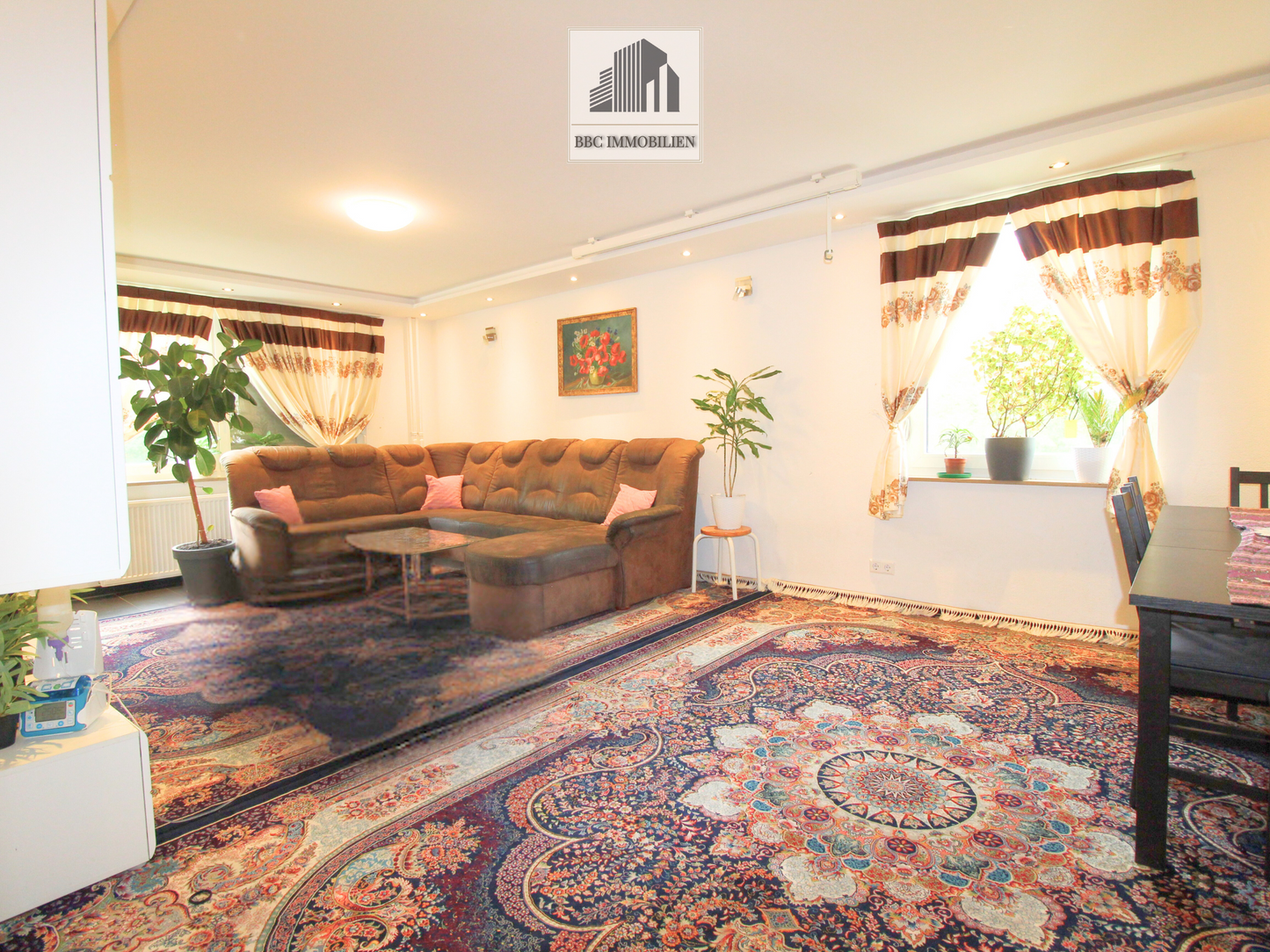 Exklusive 4,5-Zimmer-Wohnung in Reutlingen – modern saniert mit Garage und Keller!